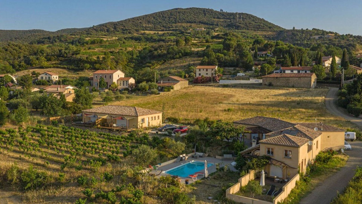 Berlou House | Beautiful house, view, in the countryside in the Midi sun, spas, swimming pool, parking