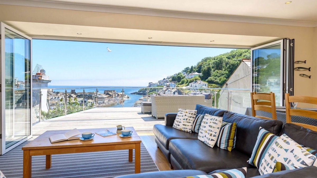 West Looe House | Beautiful house with exceptional views.
