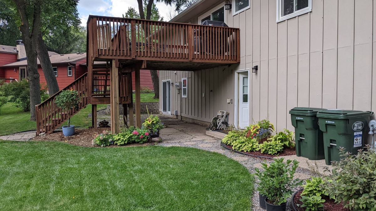 Eagan House | Beautiful House with Garden in the Heart of Eagan