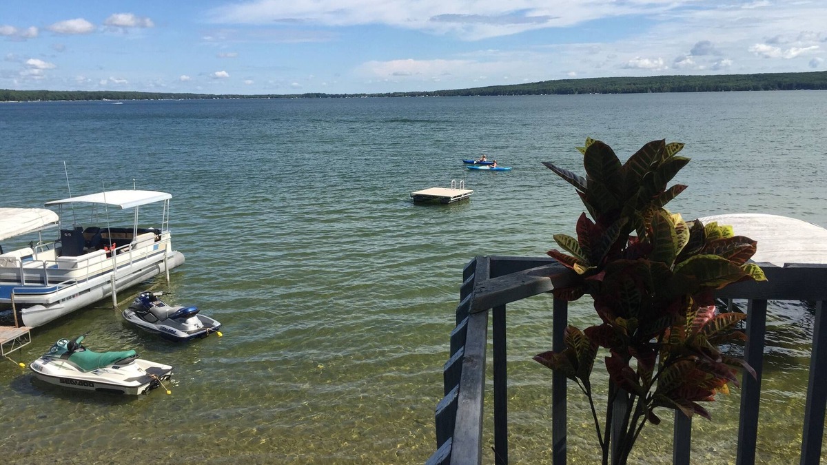 Herron Cottage | Beautiful Hubbard Lake Waterfront Cottage #2