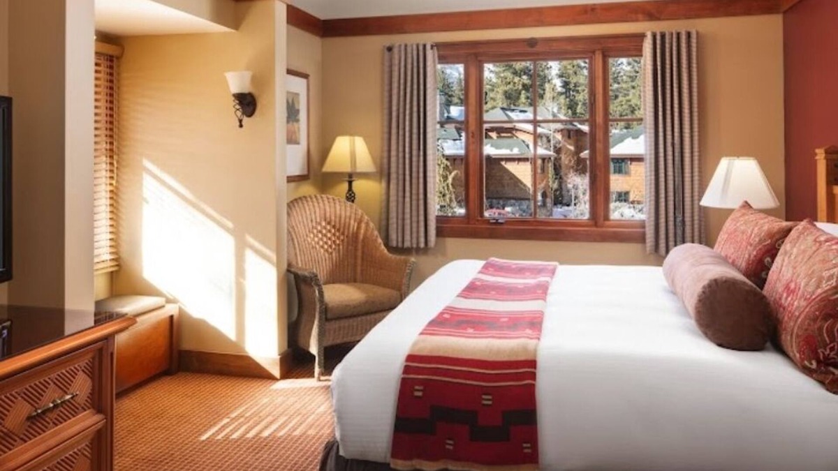 Incline Village Villa | Beautiful Incline Village w/access to adjacent Hyatt Hotel Resort & private bch