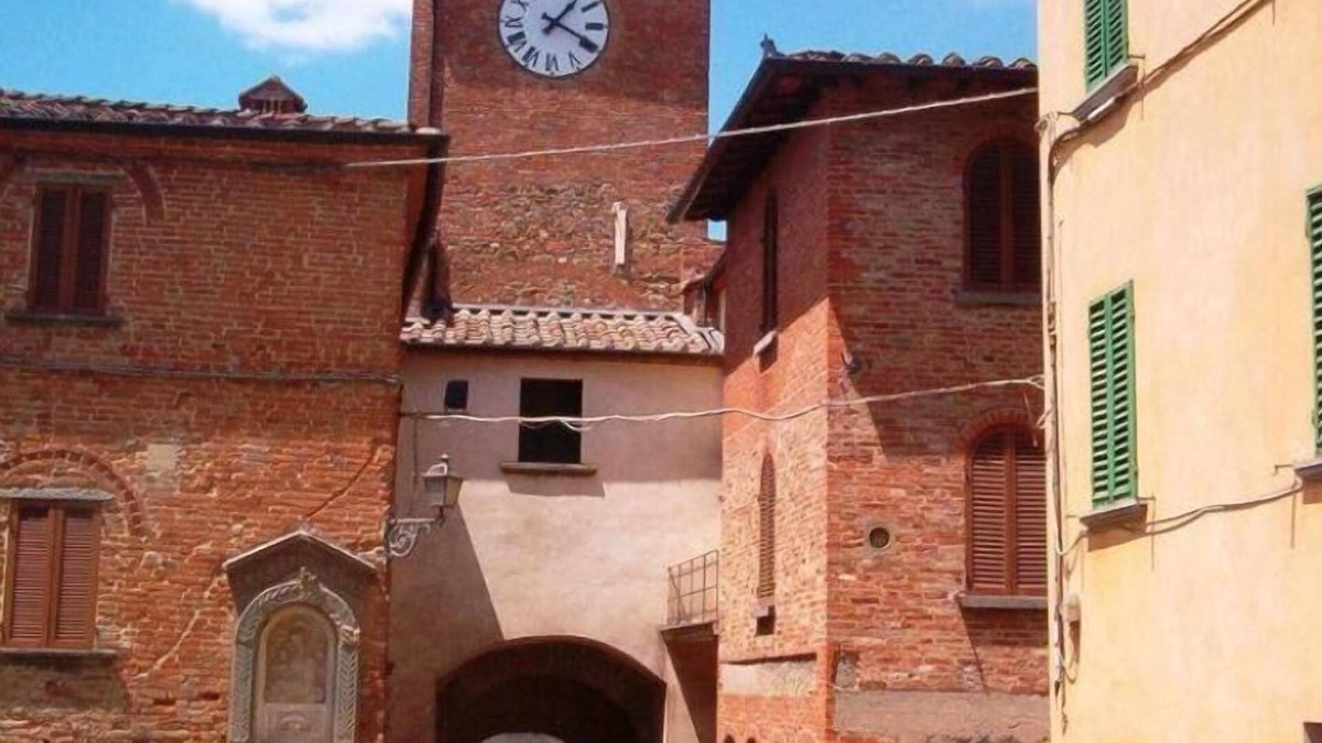 Marciano della Chiana House | Beautiful mansion on medieval village - excellent value for money