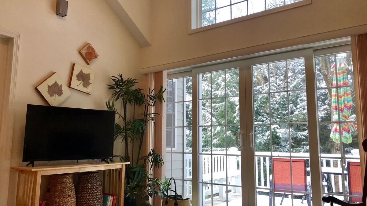 Hancock Condo | Beautiful Jiminy Peak Mountainside Condo Near Lifts - Just Remodeled
