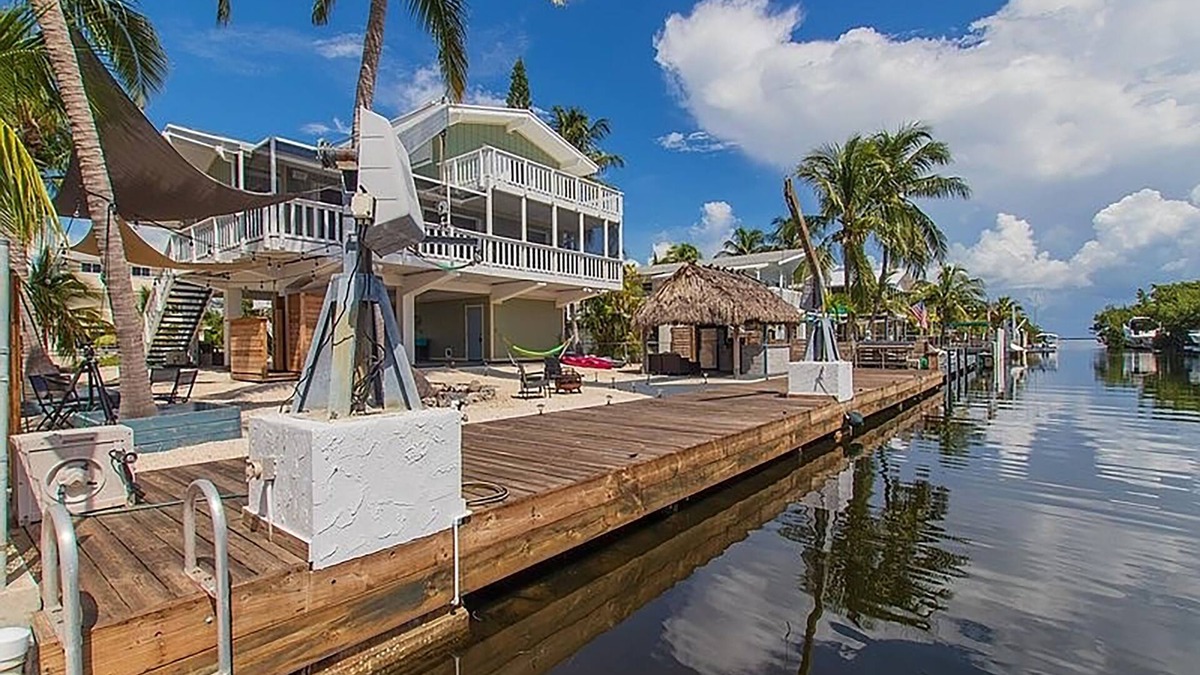 Twin Lakes House | Beautiful key largo home next to bay and ocean access