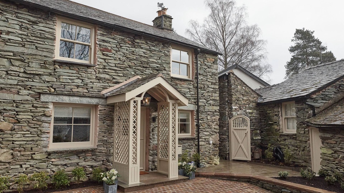 Elterwater Cottage | Beautiful Lake District cottage with garden & hot tub