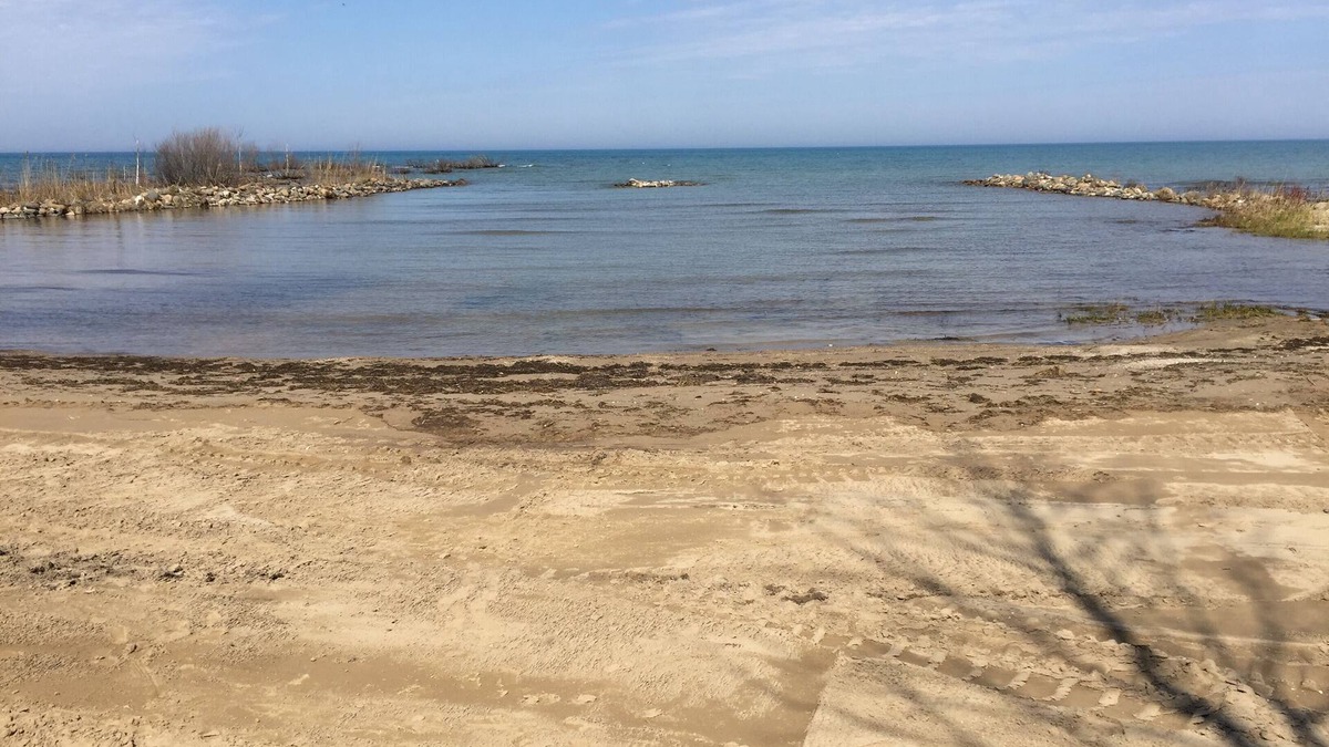 Kincardine Cottage | Beautiful Lake Front Cottage