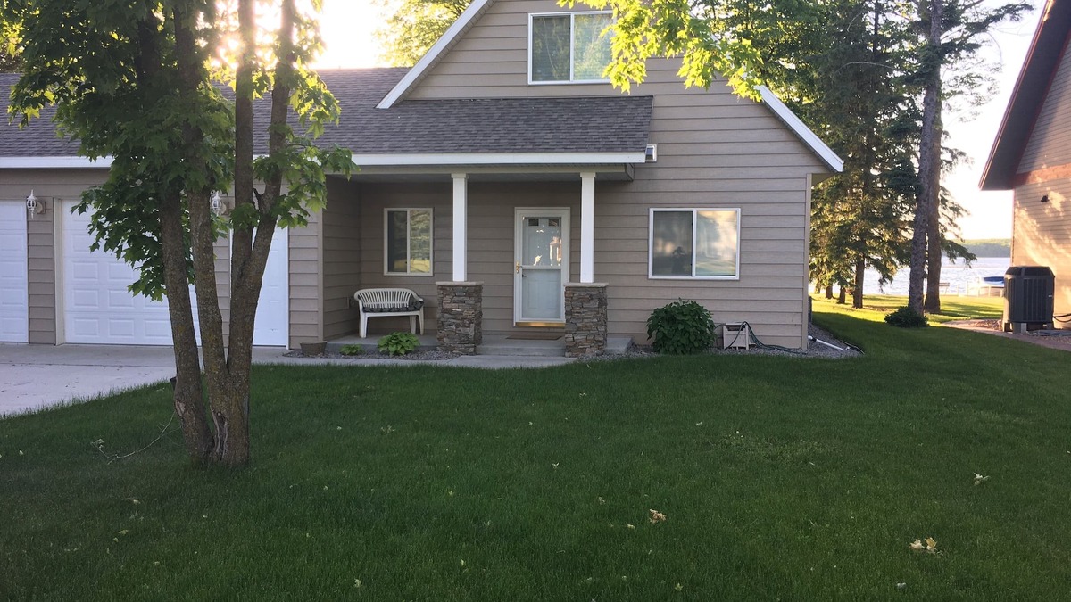 Alexandria House | Beautiful lake home located on Lake Carlos!