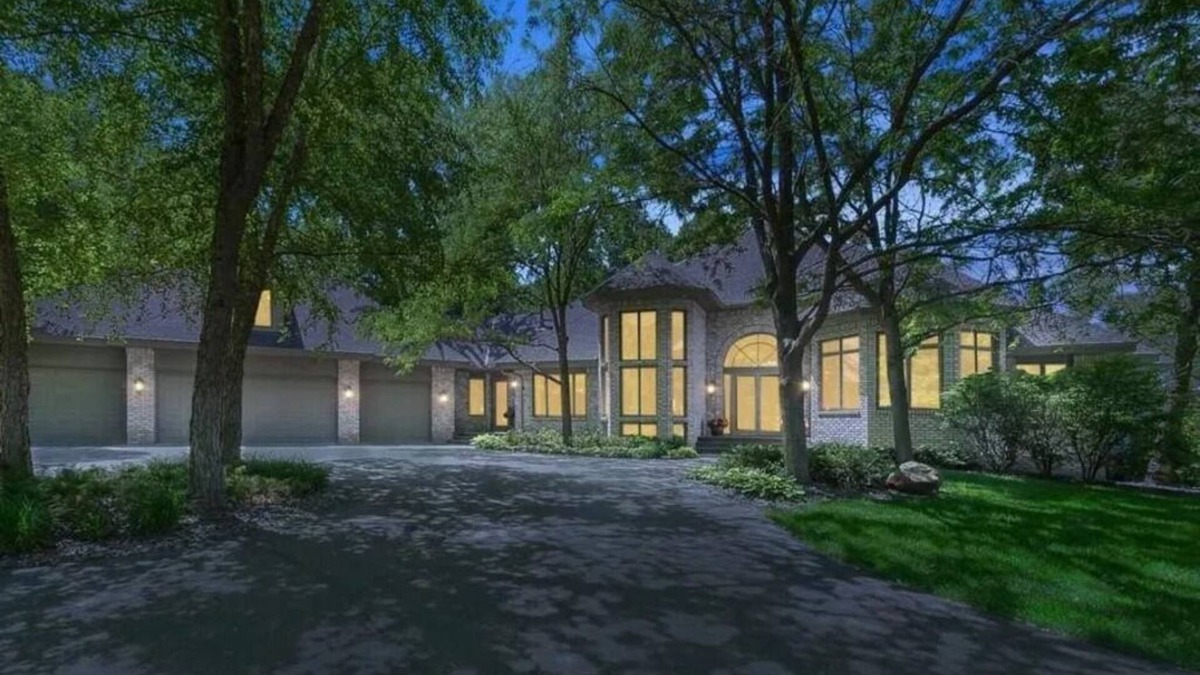 Wyoming House | Beautiful Lake home with 6 person sauna