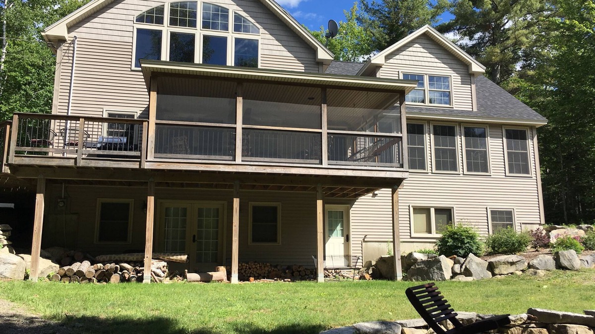 Holden House | Beautiful lake house for 12-14 Holden, miles of hiking and biking trails!