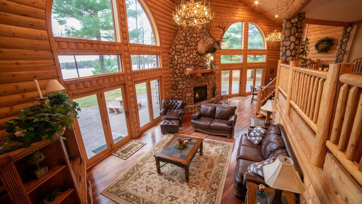 Merrillan House | Beautiful Lake House with sunset views, foosball table, huge yard, private dock!