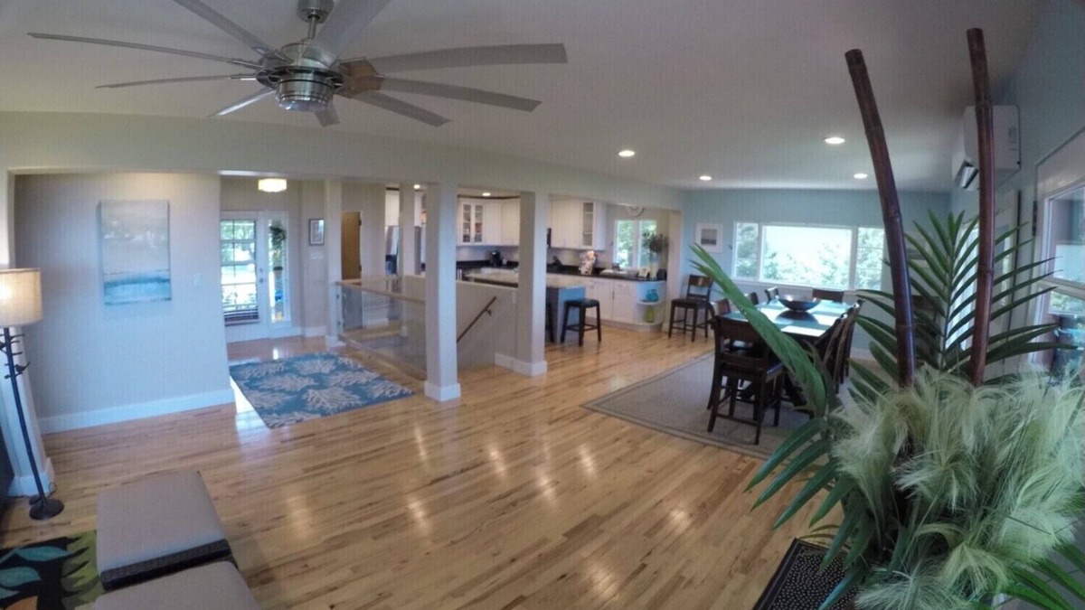 Benton Harbor House | Beautiful Lake Michigan Property with Private Beach. Sleeps 10