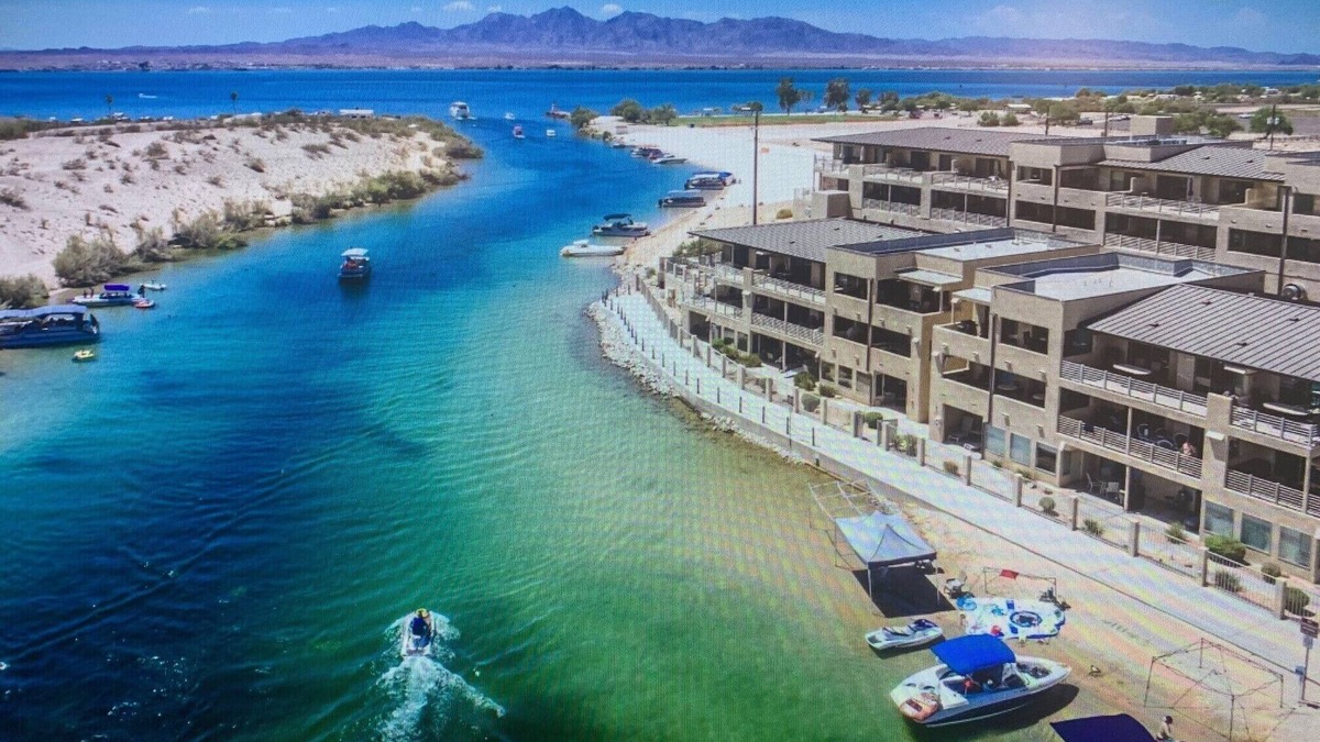 Lake Havasu City Condo | Beautiful lake front condo