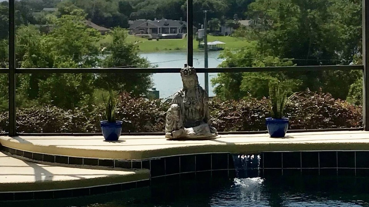 Eustis House | Beautiful lake view home minutes from downtown Mount Dora