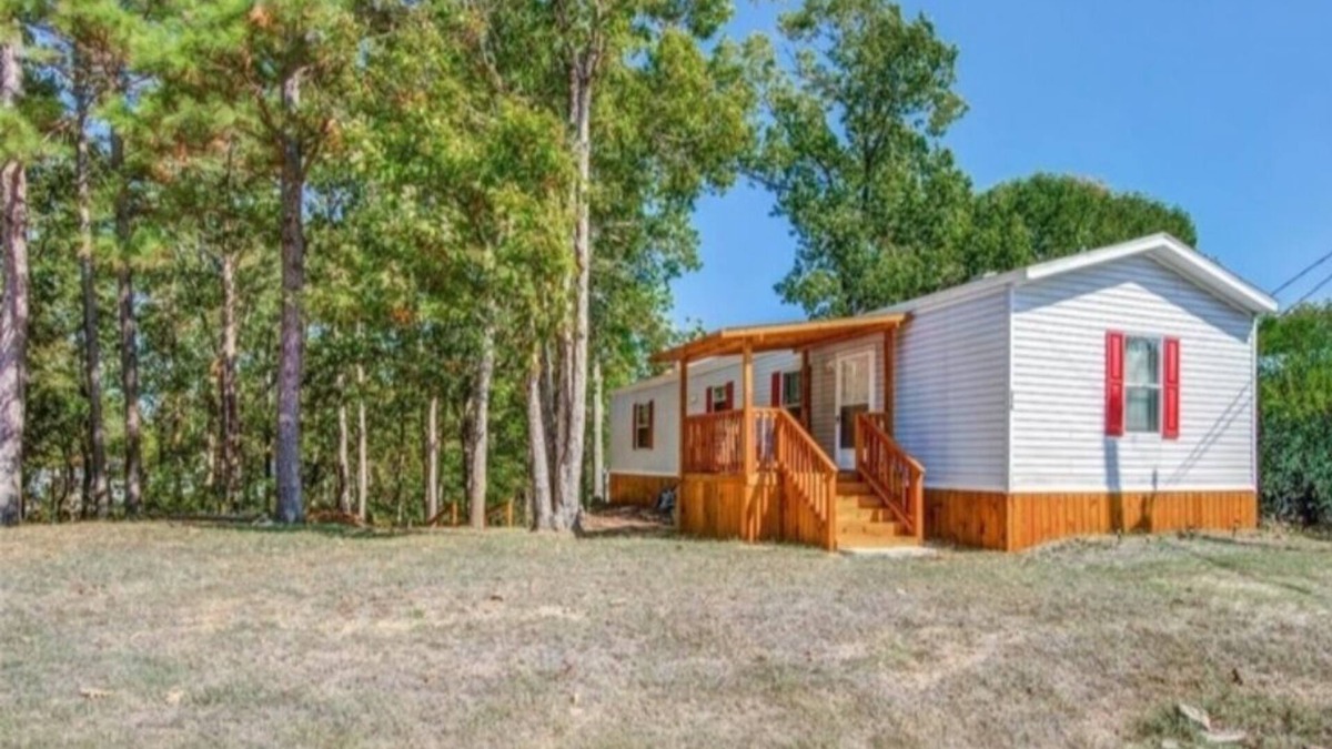 Pointblank House | Beautiful lake view property located on Lake Livingston!
