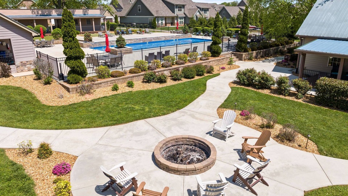 Winchester House | Beautiful Lake Views at Twin Creeks!