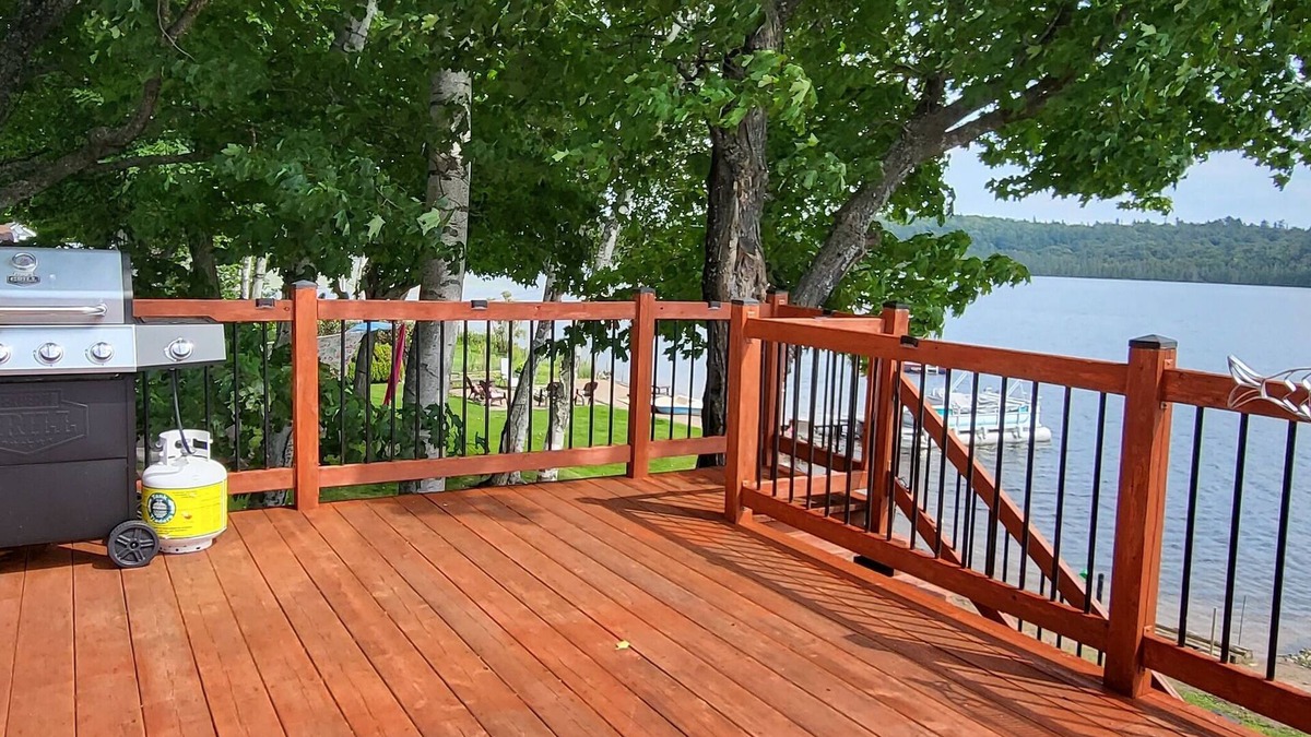 Algoma District Cottage | Beautiful lakefront cottage with private beach