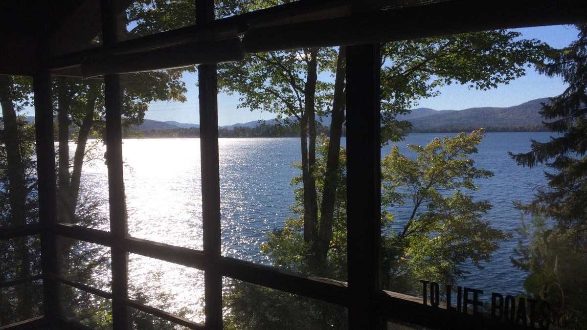 Kattskill Bay House | Beautiful Lakefront Property with Amazing Sunsets