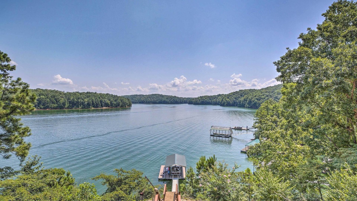 Woodstock Apartment | Beautiful Lakefront Studio: Dock, Fire Pit, Kayak