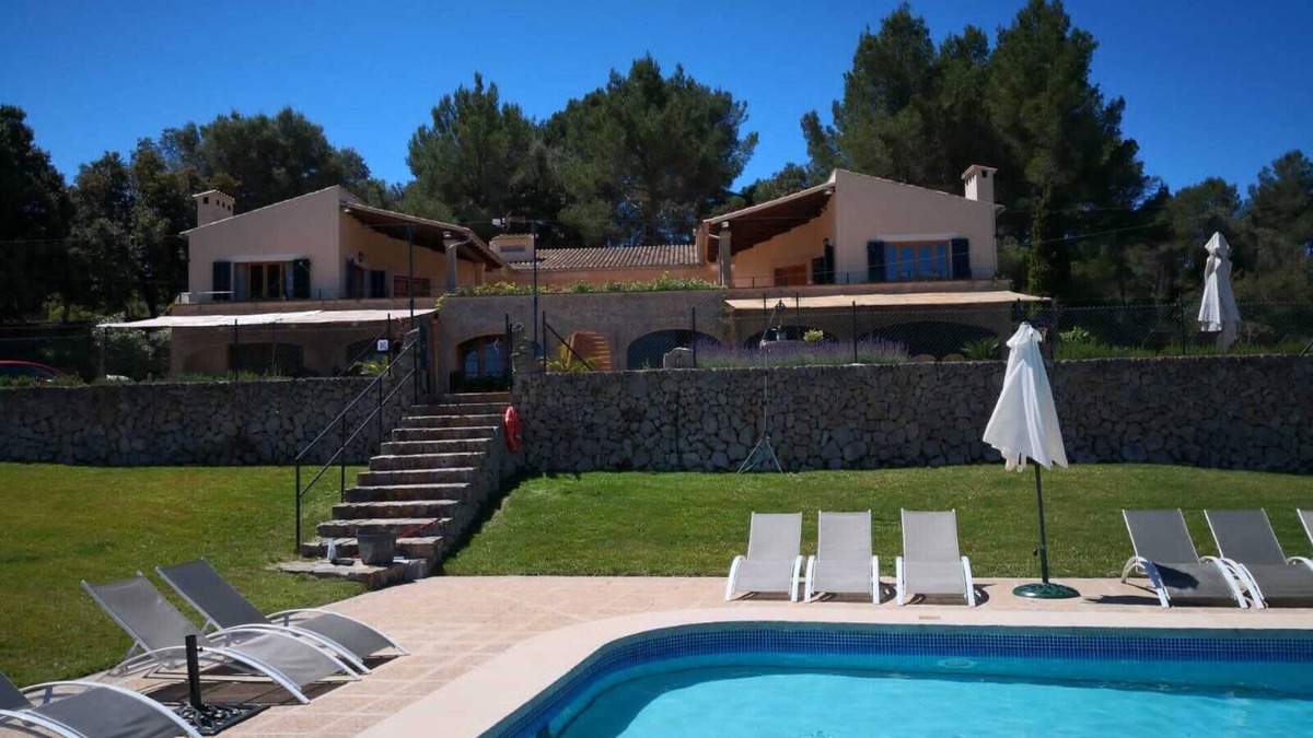Santa Eugenia Cottage | Beautiful large villa on forest area