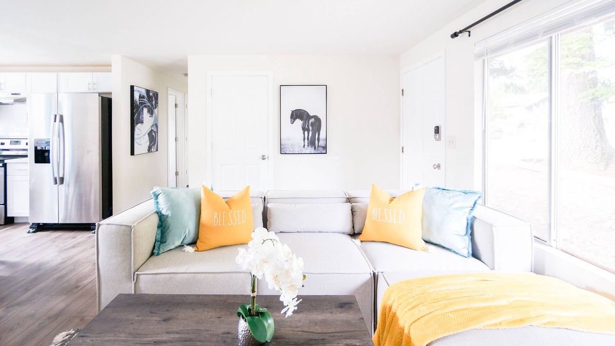 Bothell House | Beautiful Light-filled Farmhouse w/swing & slide