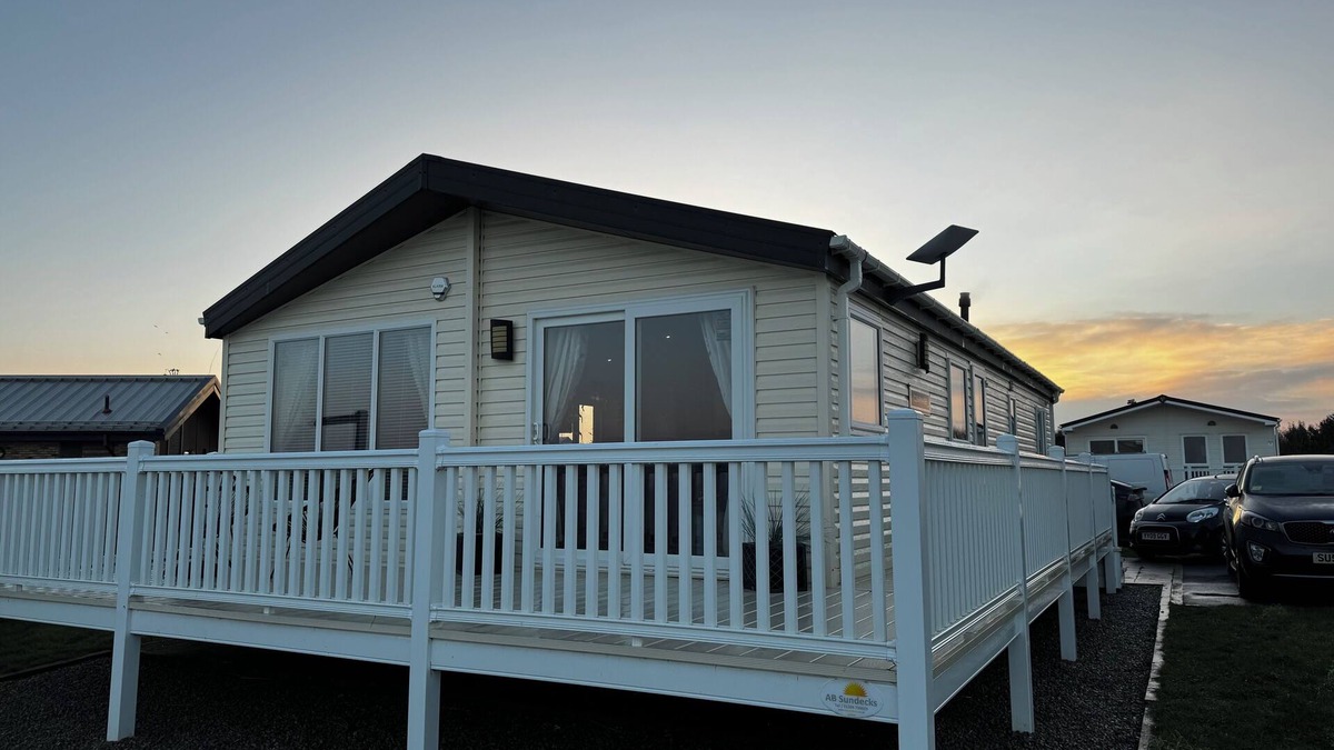 Crimdon Cabin | Beautiful Lodge w/Amazing Coastal Views