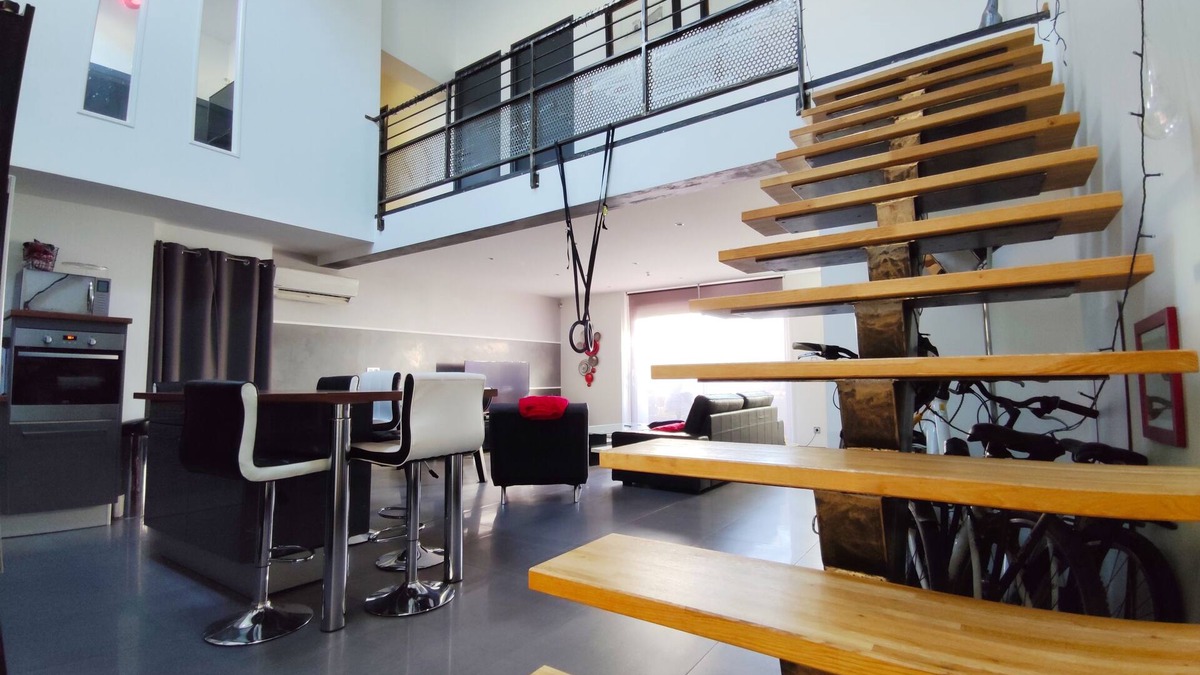 Montelimar House | Beautiful loft New atypical and functional, near train station & city center