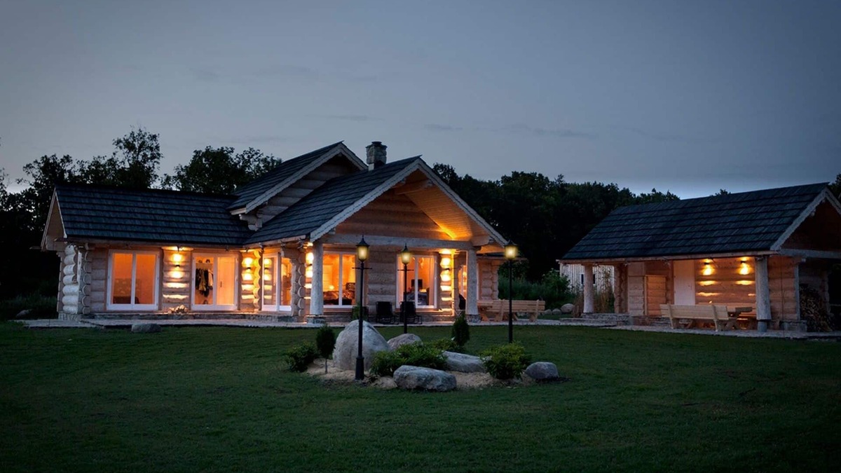 Vaxtorp Cabin | Beautiful log house. sauna and annex. big garden. close to nature. Pet friendly.