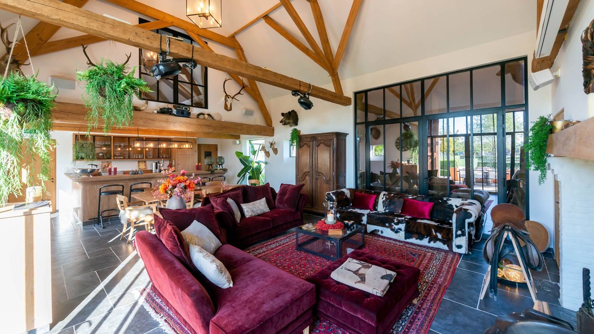 Dudzele House | Beautiful & Luxurious Farmhouse