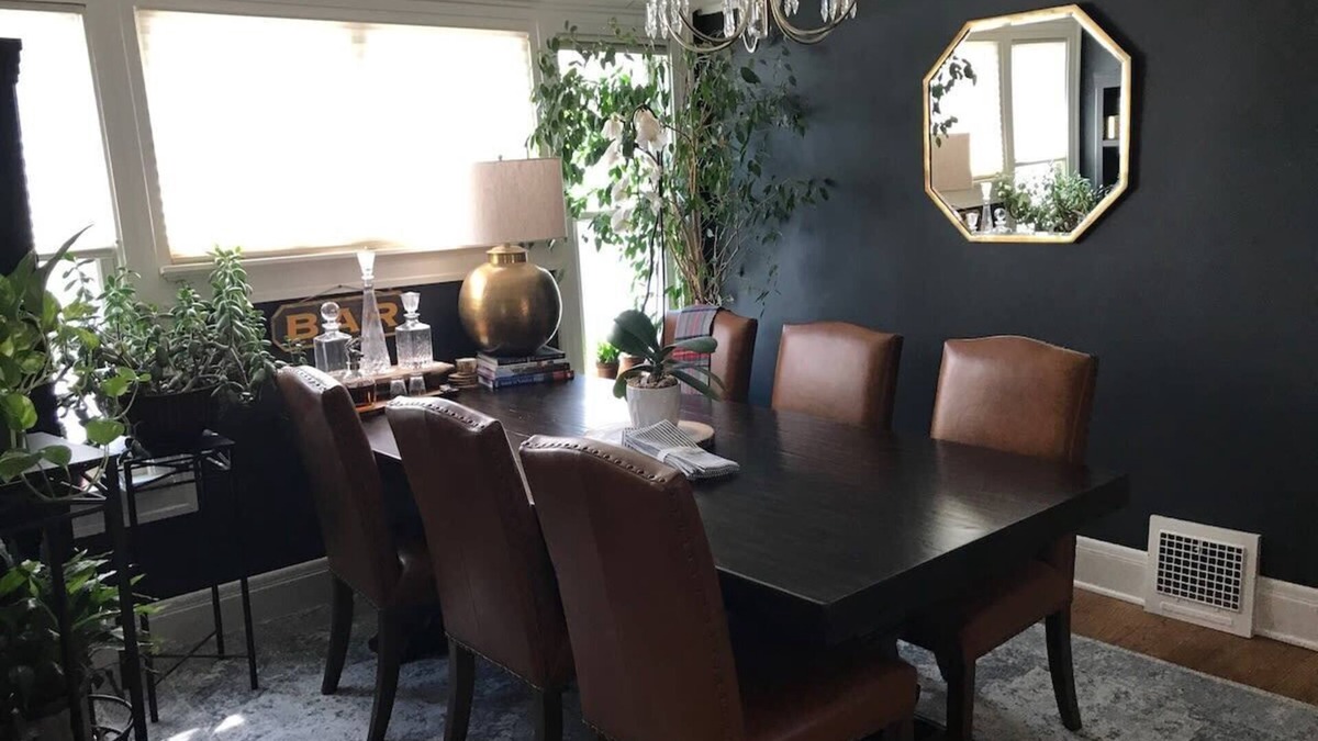 Shorewood House | Beautiful Luxury Suite A of Shorewood Home