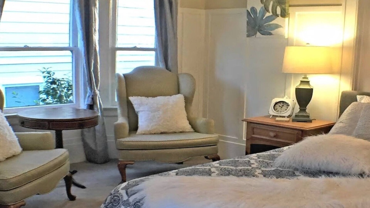 Gold Coast House | Beautiful Luxury Victorian Home Near SF, Beach,OAK