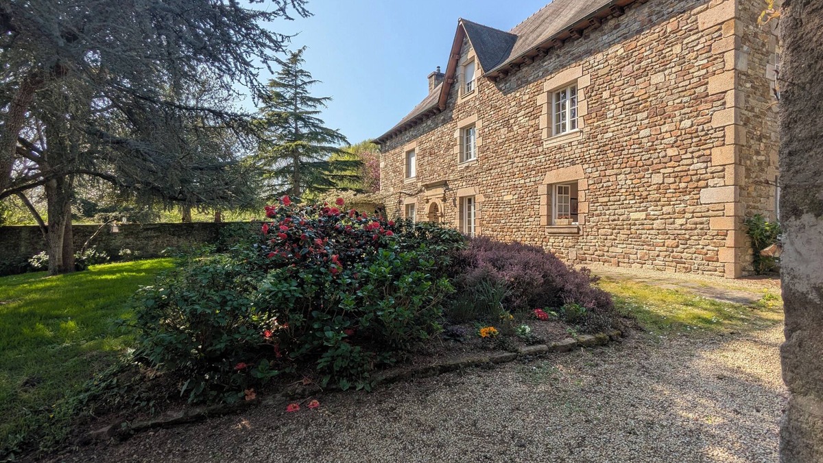 Pleudihen-sur-Rance House | Beautiful manor house close to beaches and tourist towns