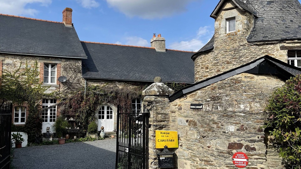Sainte-Anne-sur-Vilaine House | Beautiful Manoir full of charm