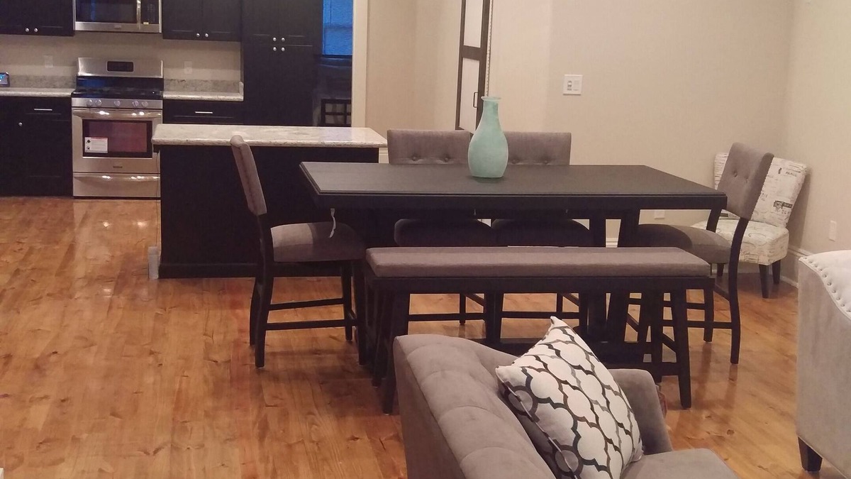 South 7th Ward House | Beautiful Marigny Renovation Very Close To The French Quarter (6 Queen Beds)