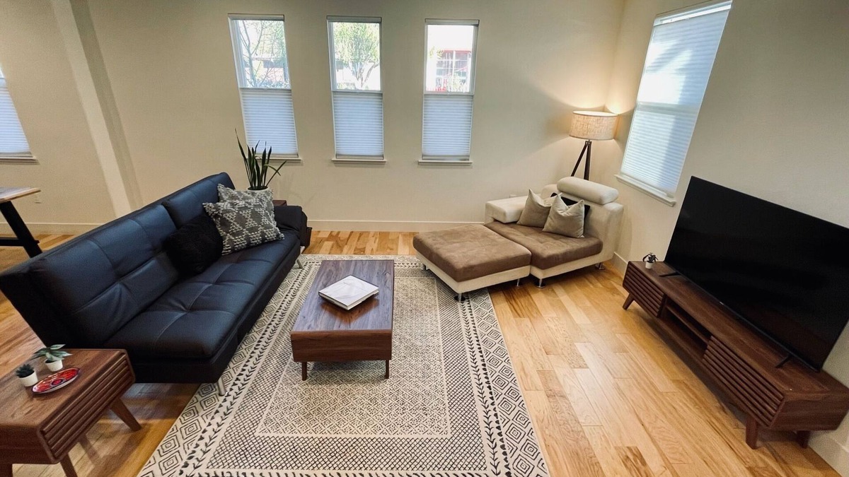 Oakland Condo | Beautiful Modern 2bed/2ba Condo in Alameda