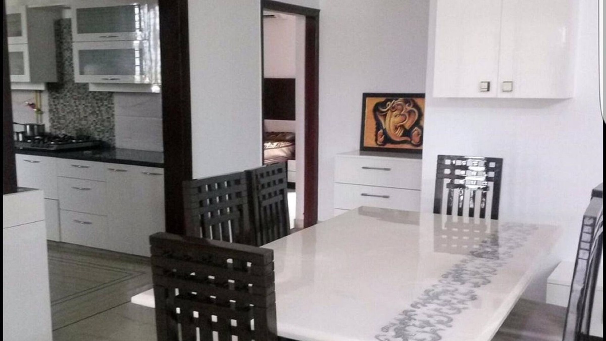 Faridabad Apartment | beautiful modern 3 Bhk for guest
