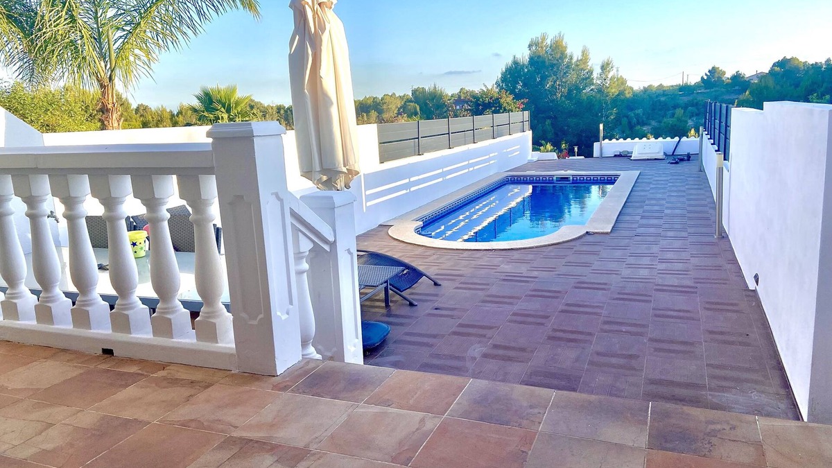 L'Ametlla de Mar House | Beautiful Modern 4-bed PRIVATE POOL 10mins to Beach. Great panoramic views. n