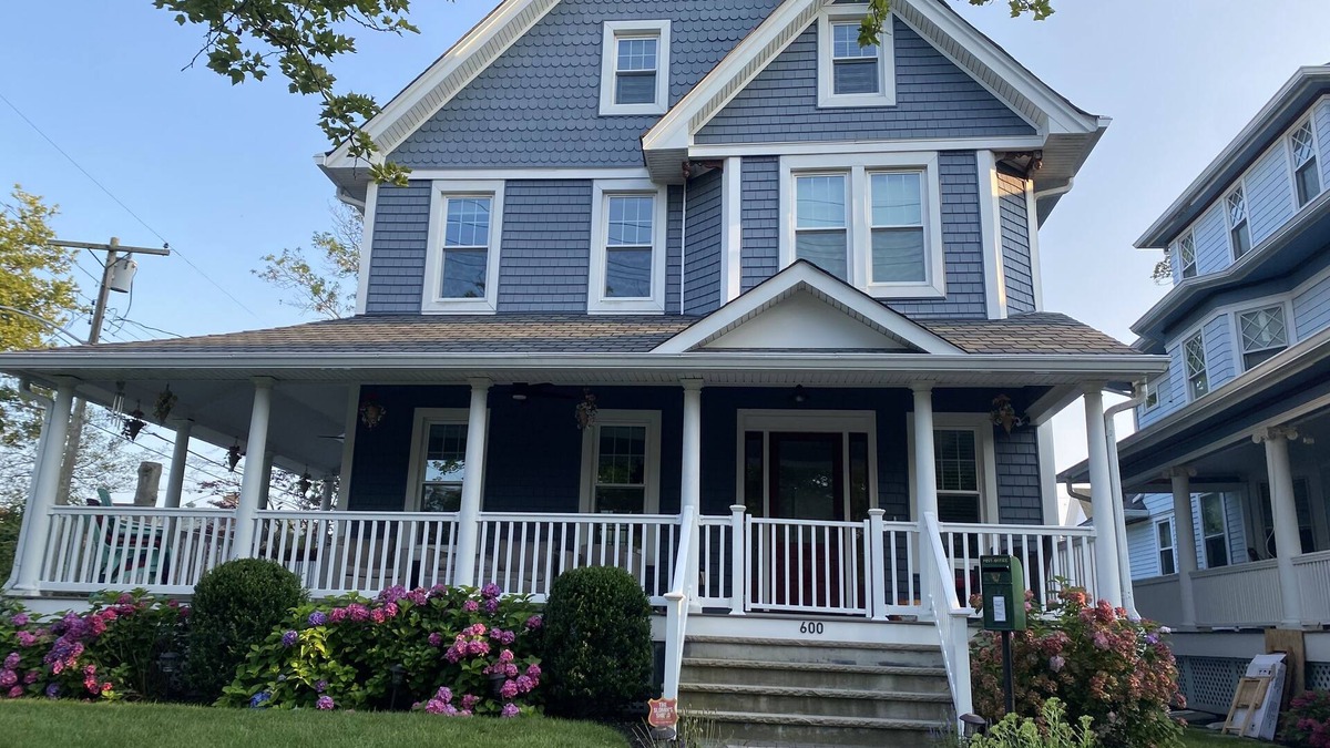 Asbury Park House | Beautiful modern Victorian home with a 14’x21’ Inground salt water pool.