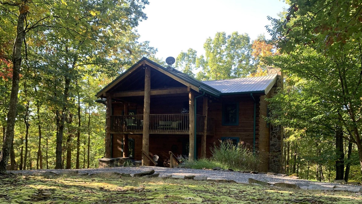 Burlington Cabin | Beautiful Mountain Getaway. Less than 3 hours from DC, Baltimore, and Pittsburgh