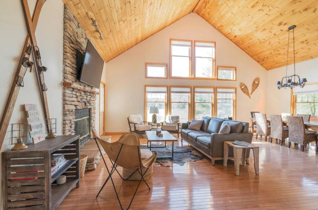 Hunter House | Beautiful mountain home with gorgeous meadow views