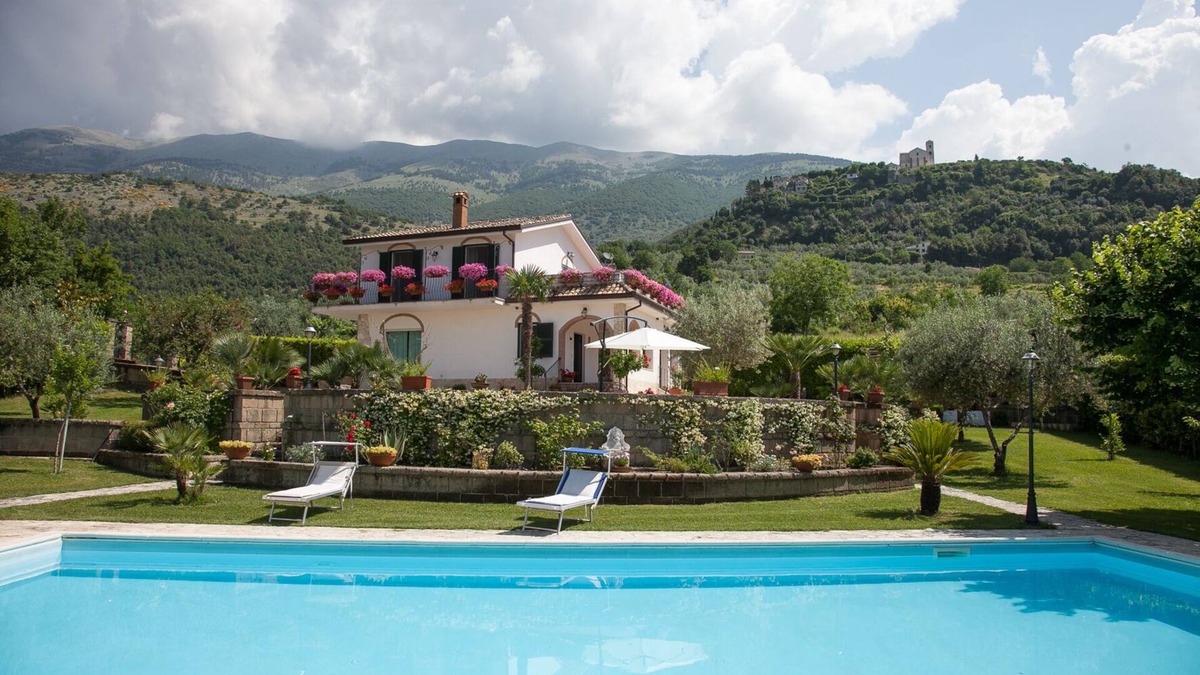 Pescosolido Villa | Beautiful Mountain Villa with private swimming pool and large stone barbeque!