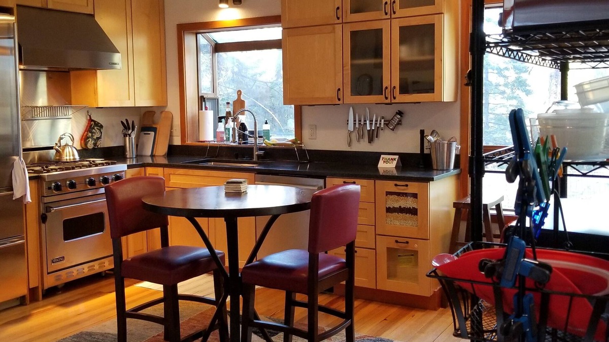 Wenatchee House | Beautiful Mountain Retreat @ Mission Ridge (31+ days only)