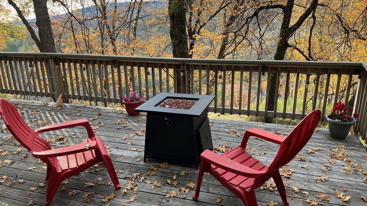 Middletown House | Beautiful Mountain Getaway with amazing views