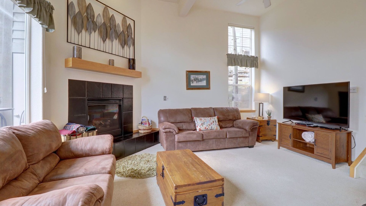 Wildernest Condo | Beautiful Mountain Views for Your Holiday Stay! A5
