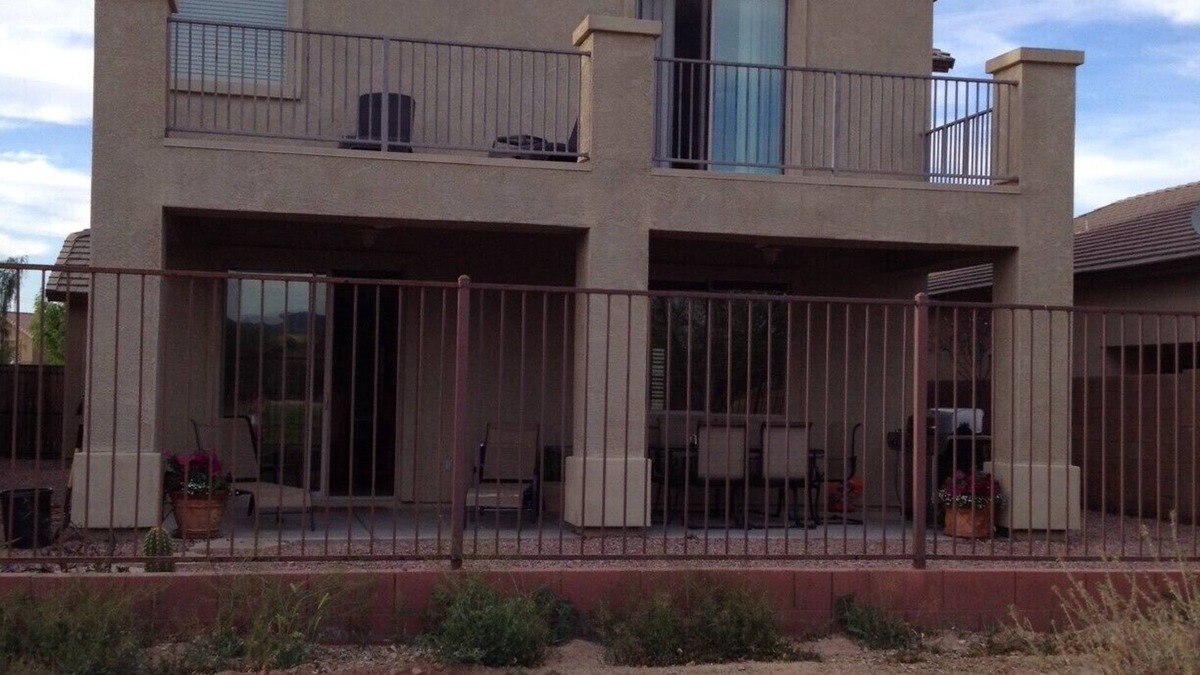 Laveen Village House | BEAUTIFUL MTN VIEW , HOT TUB & NEAR GOLF
