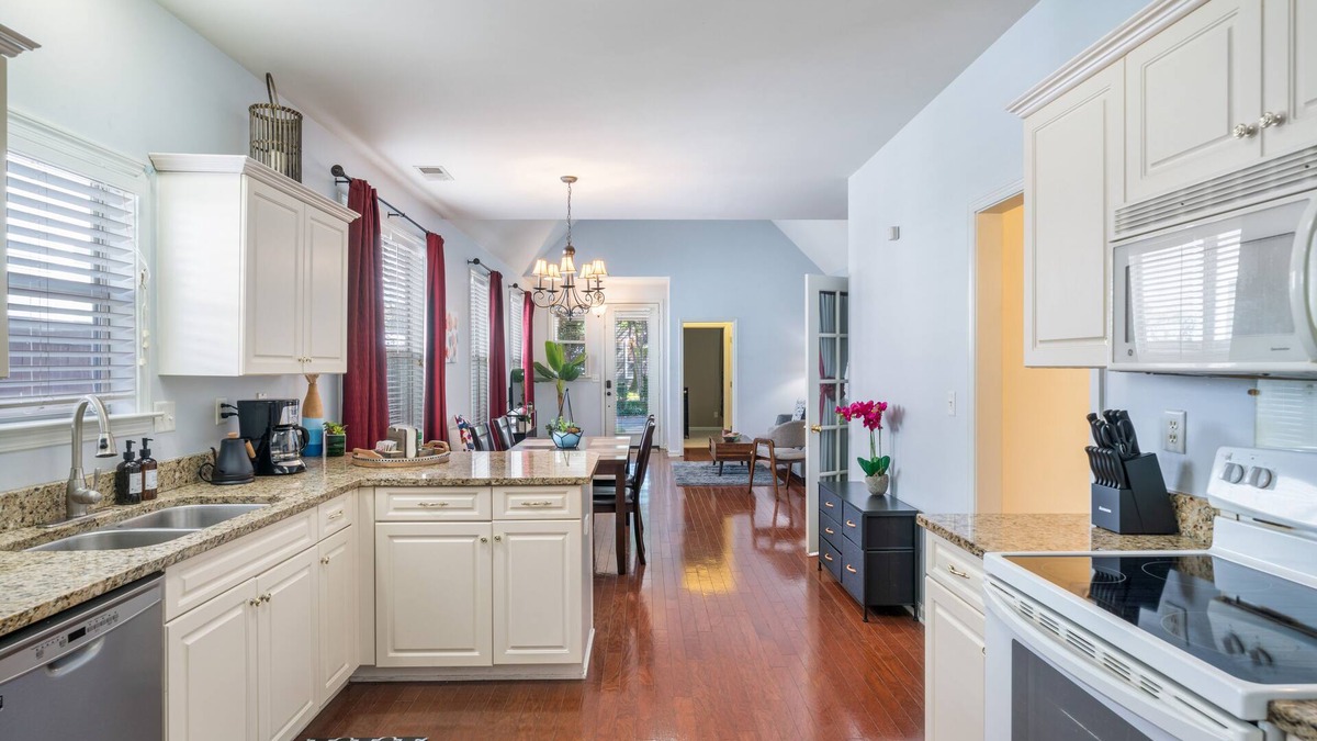Memphis House | Beautiful Mud Island Home - Minutes From Downtown!
