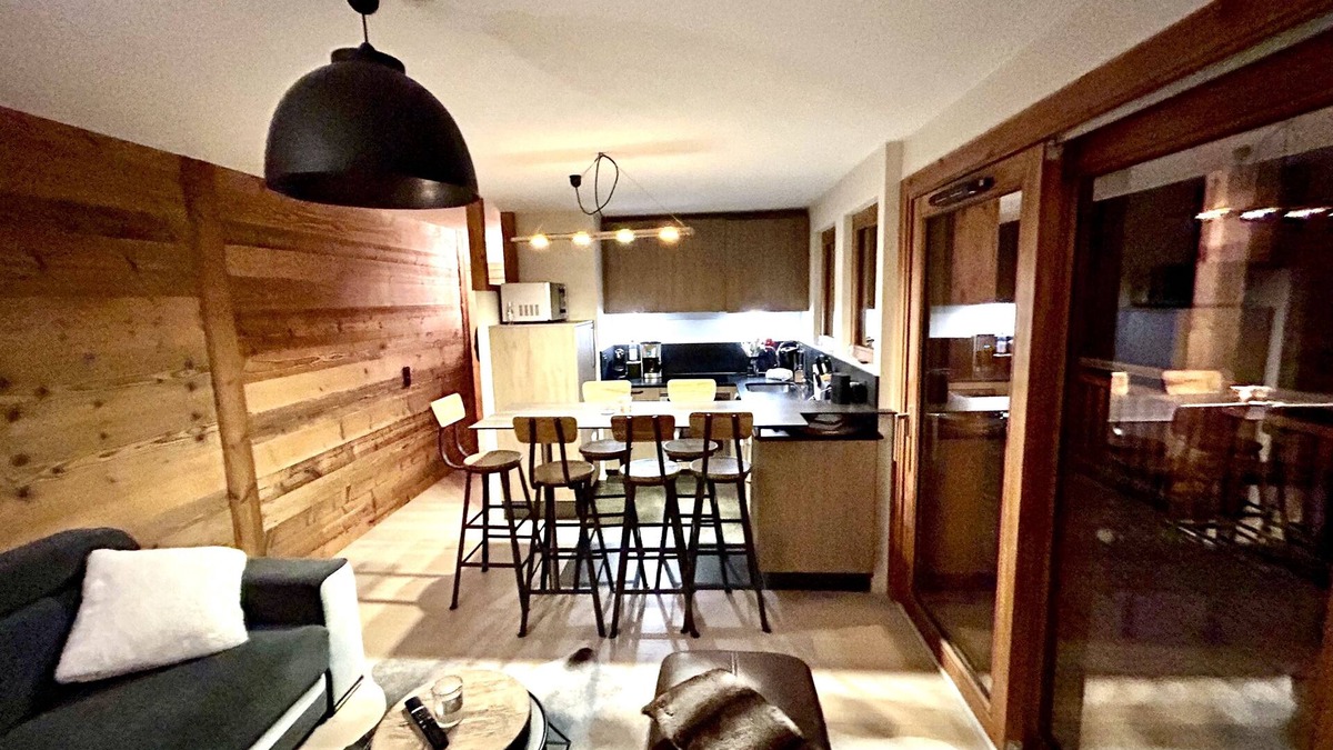 Les Gets Apartment | Beautiful new apartment 400m ski slopes, mountain bike 700m center of Les Gets, 18-hole golf course