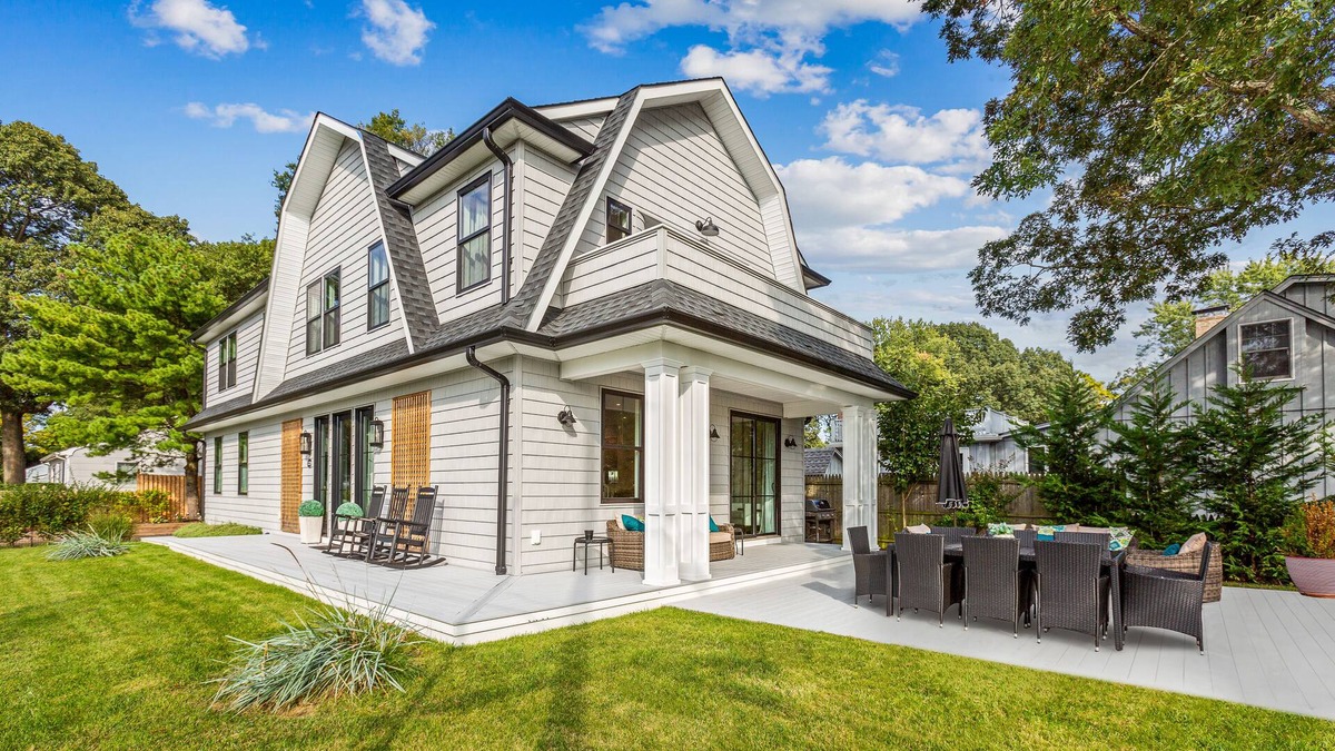 Point Pleasant Beach House | Beautiful "new construction" Beach House just one mile to popular beaches.