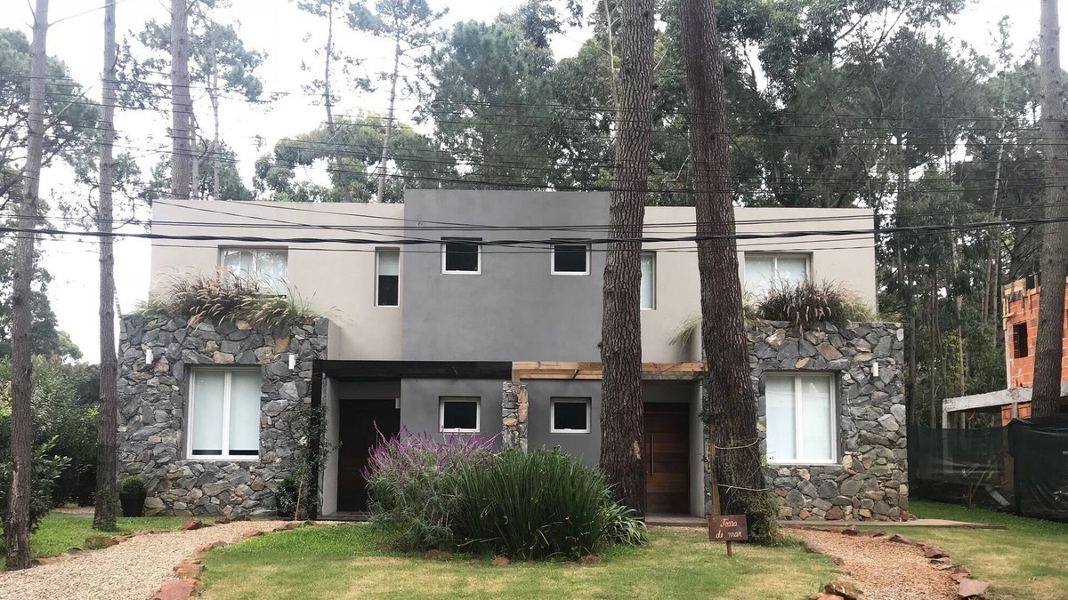 Solanas House | Beautiful New House in Solanas Resort