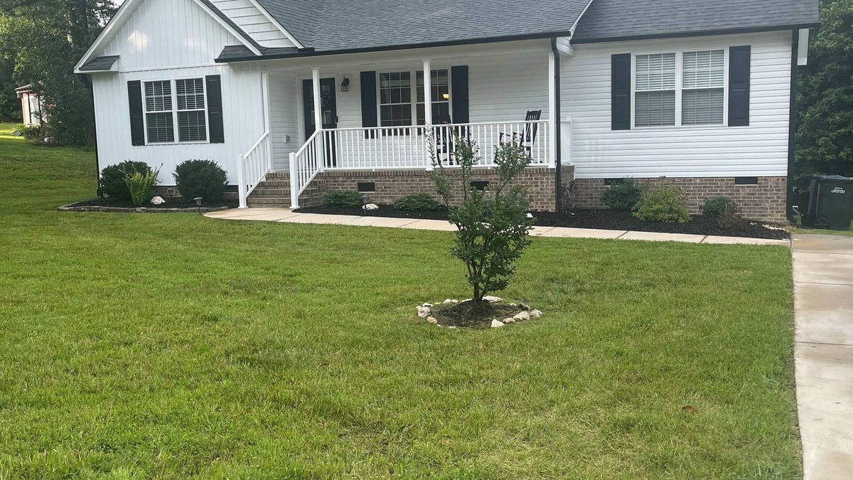 Jamestown House | Beautiful, Newer Jamestown 3 Bedroom House