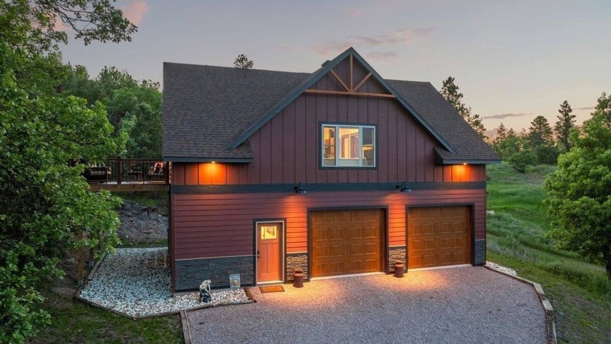 Piedmont Cabin | Beautiful Newly Constructed Cottage with Sauna & Views!
